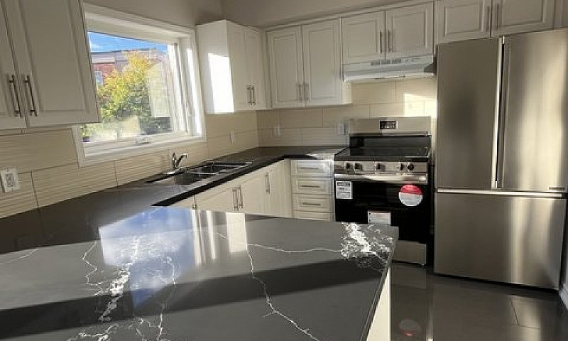 375 Cook Road — Nort...