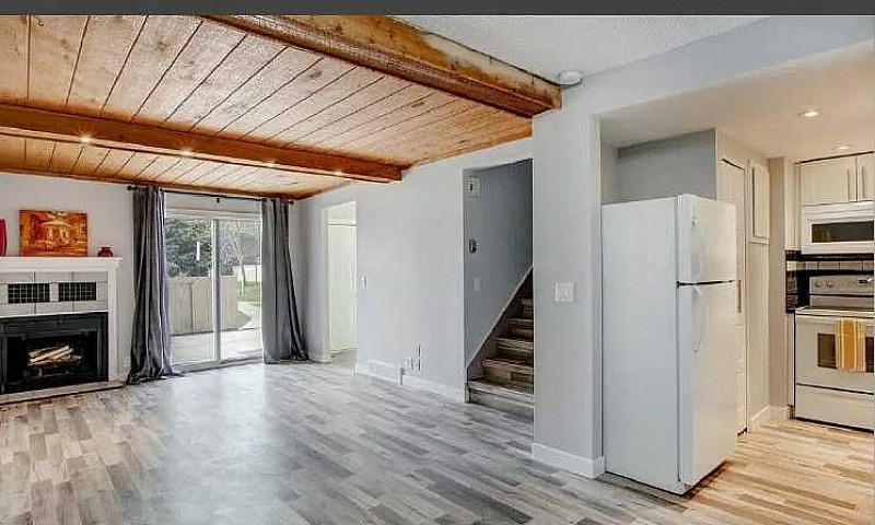Townhouse For Sale ...