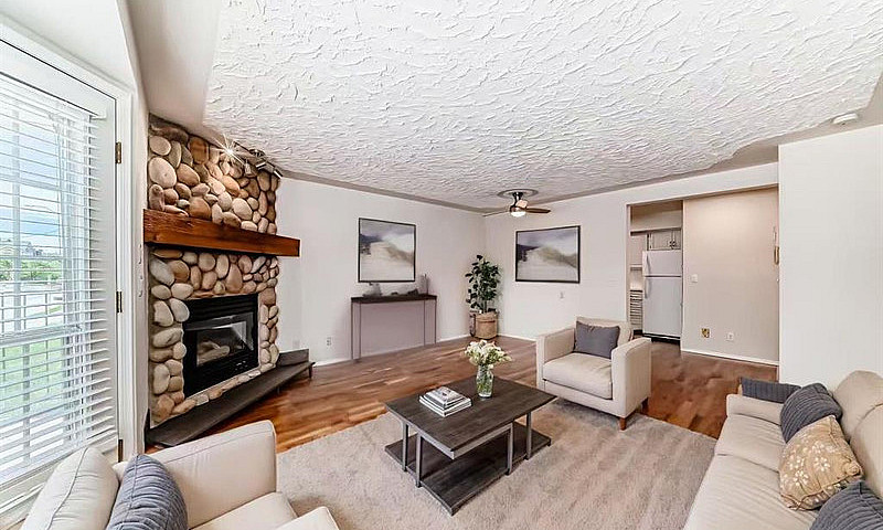 Amazing Apartment Wi...