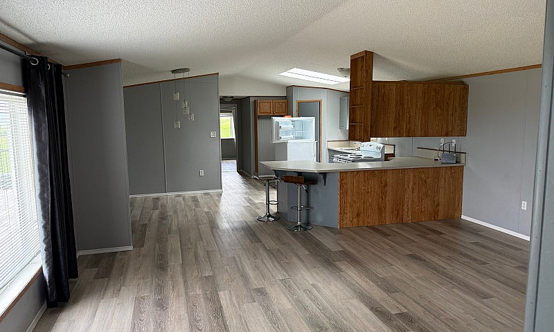 Acreage Gull Lake Re...