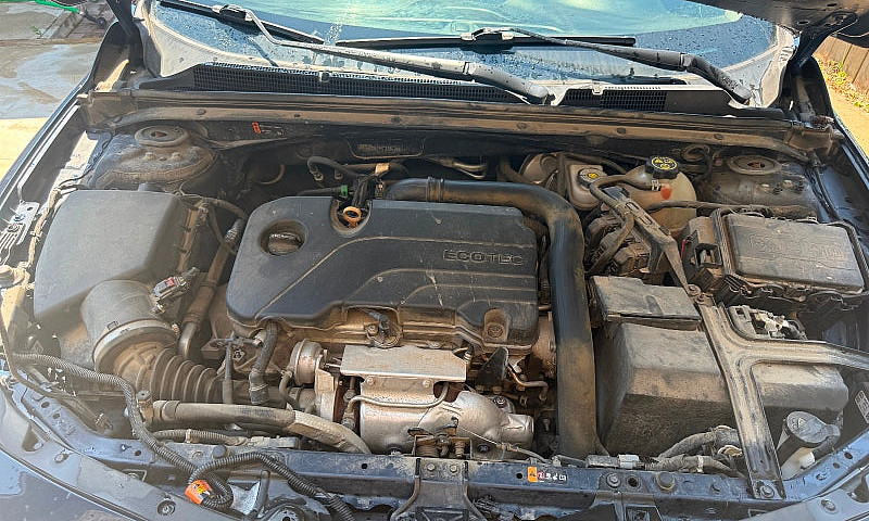 2019 Chevy Malibu Lt...