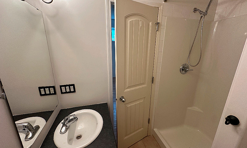  Stunning Townhome –...