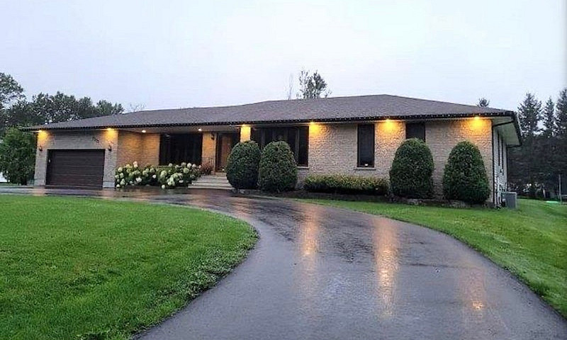 Trade My Semi Rural ...