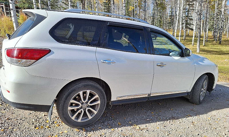 2015 Nissan Pathfind...