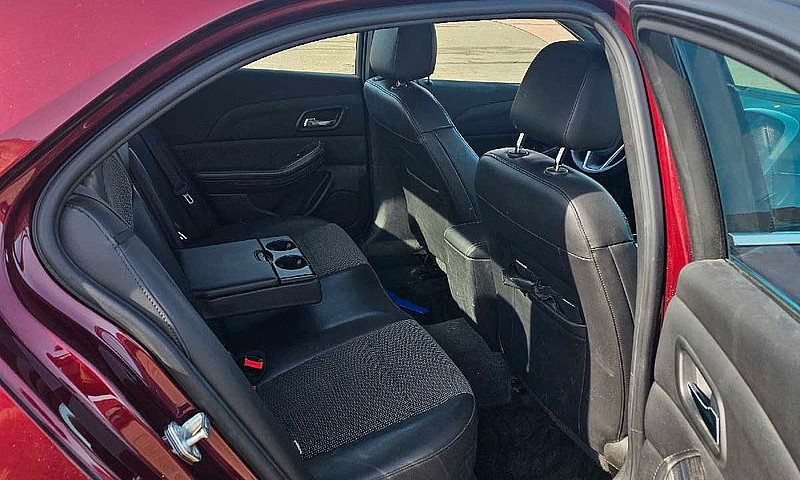 2016 Chevy Malibu- L...