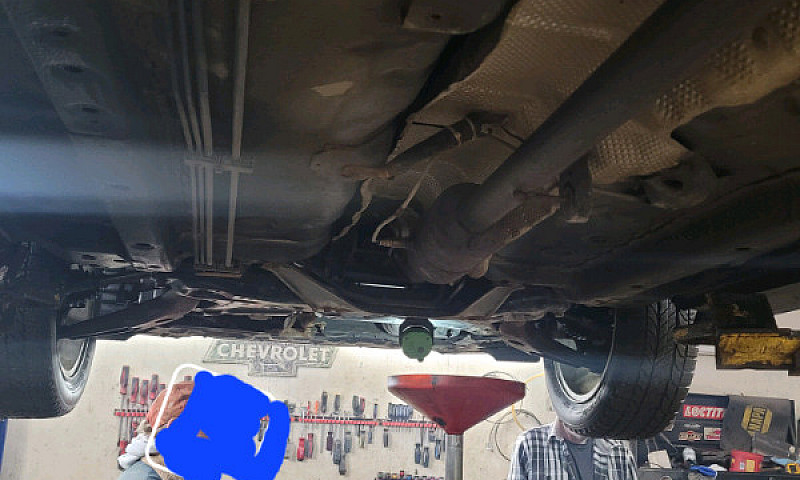 2010 Mitsubishi  Lan...