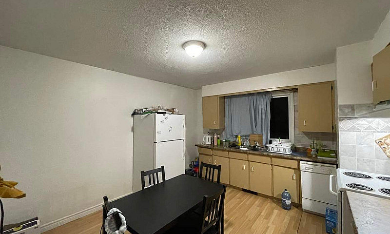 110 Woodcrest Drive,...