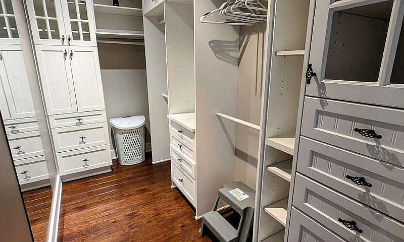 One Bedroom Suite Pr...