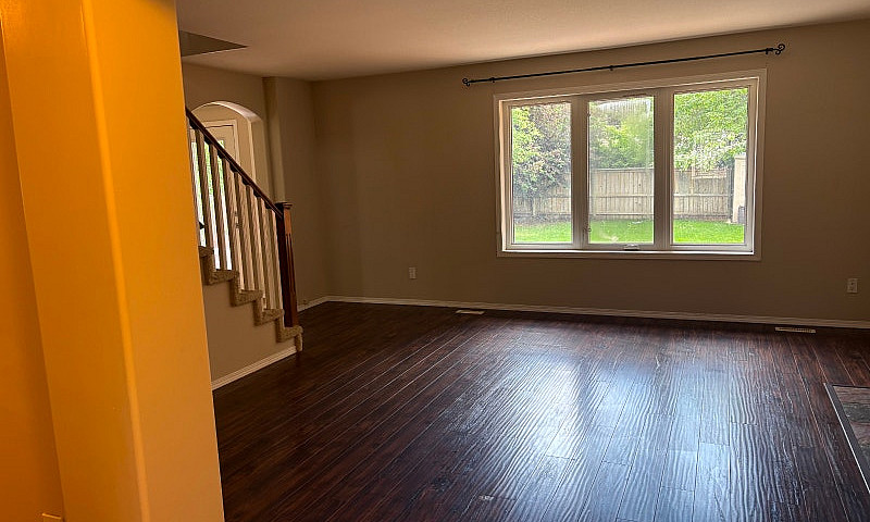 4 Bed, 3 1/2 Bath Fa...