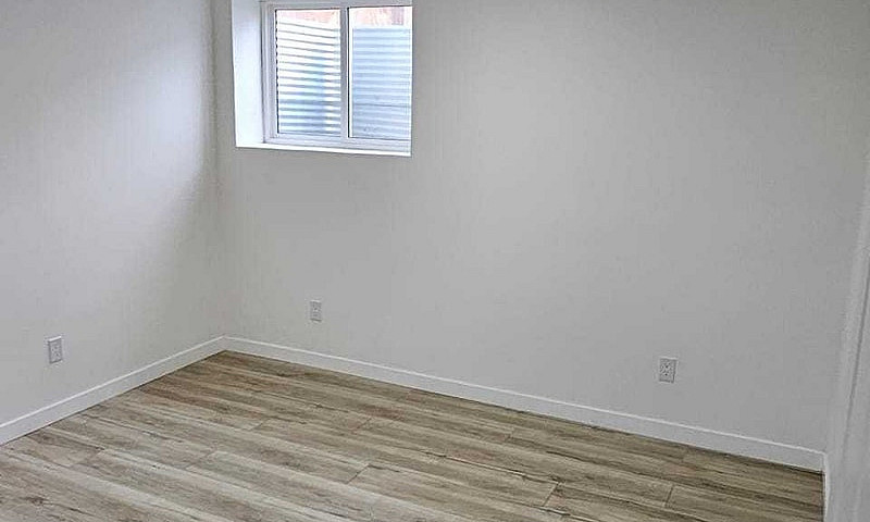 2 Spacious Bedrooms ...