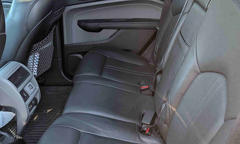 2011 Cadillac Srx 2....