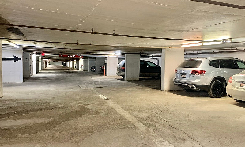 2 Bedroom Downtown C...