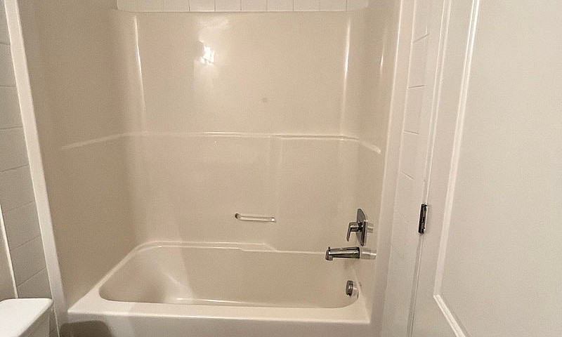 2 Bed 2 Bath Apartme...