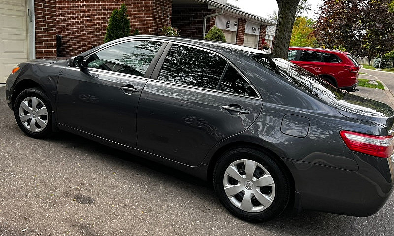 Pending Sale: 2009 T...