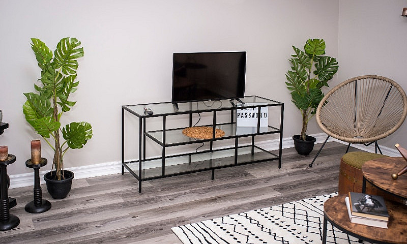 Cozy 1Bdrm In Desira...