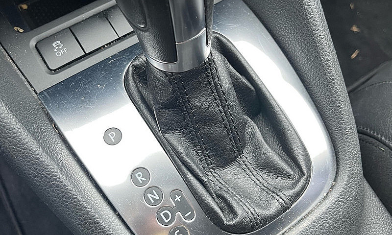 2012 Volkswagen Golf...