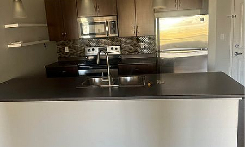 2 Bedroom / 2 Bathro...