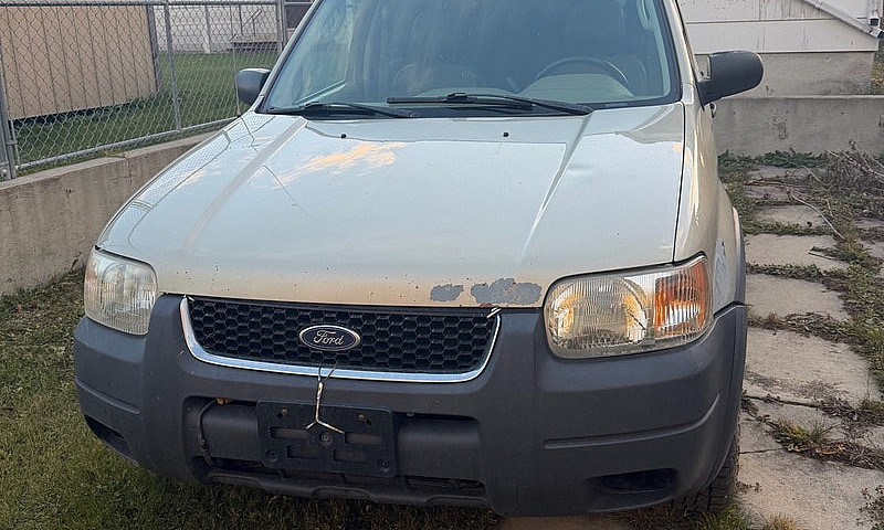 2003 Ford Escape...