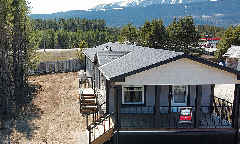 New Home Valemount W...