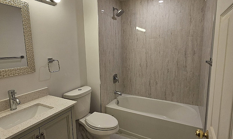 Newly Renovated 1 Be...