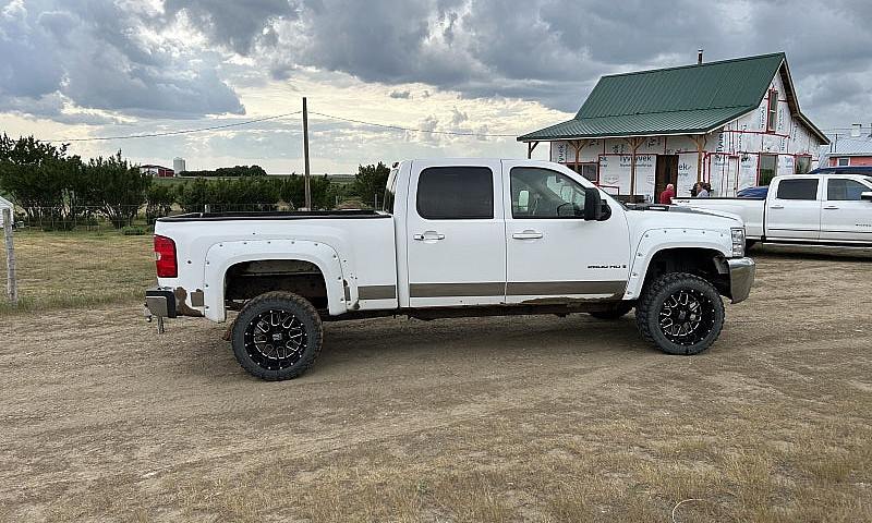 2007.5 Chevy 2500Hd...