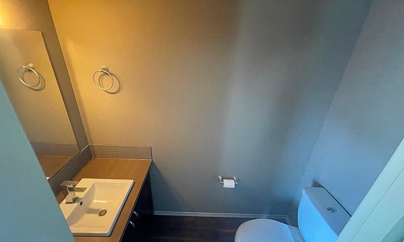Townhouse For Rent -...