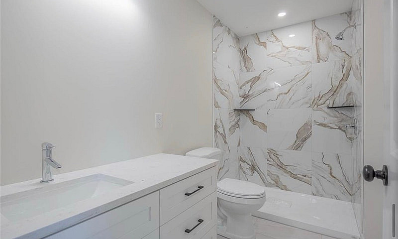 Open House Sun 1-3 J...