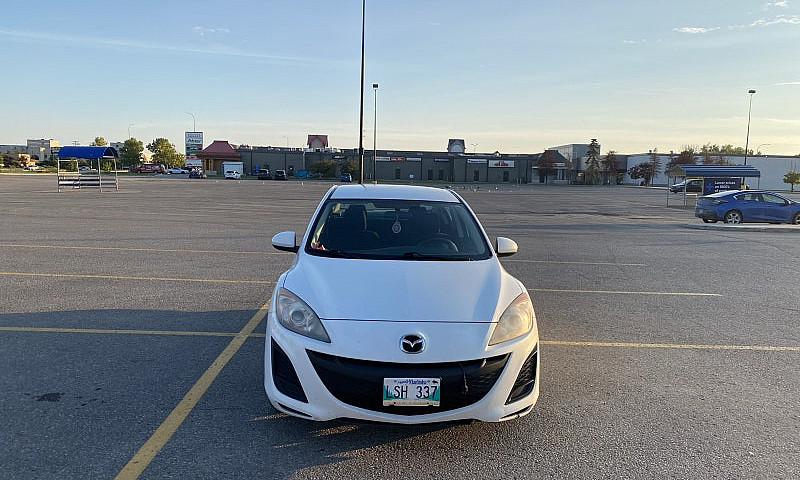 Mazda 3 2011  Safety...