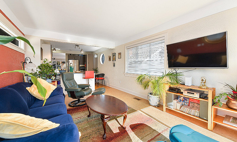 Full Duplex Style Ho...