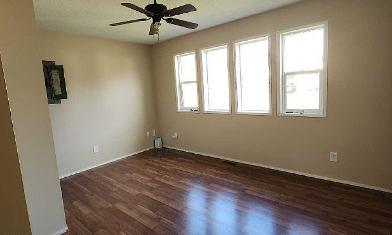 For Rent - 3 Bed 1 B...