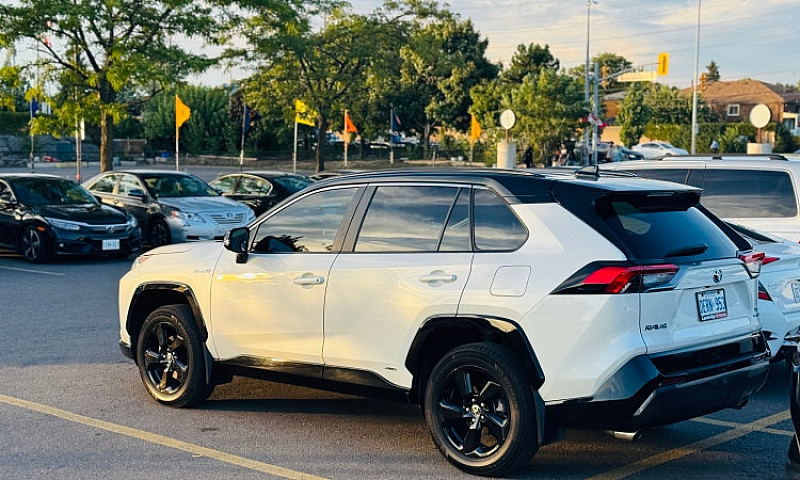 Toyota Rav4 Hybrid X...