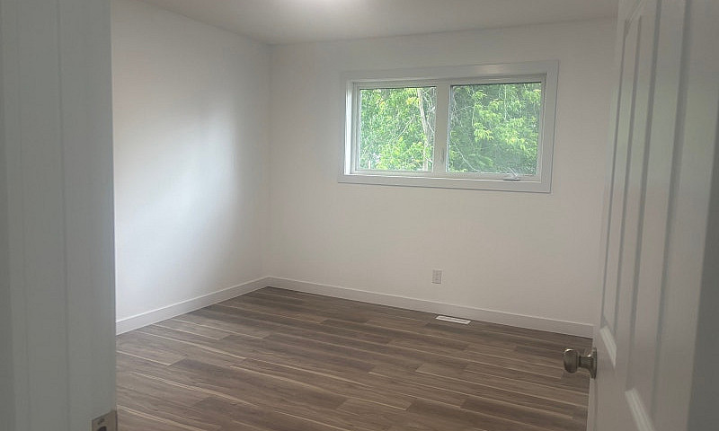 1200 Sq 3 Bedroom Ho...