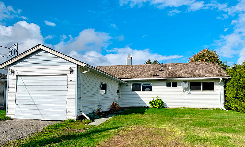 3 Bedroom Home On Qu...