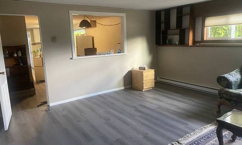 4 Beds 2 Bath Suite...
