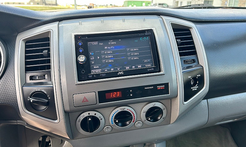 2010 Toyota Tacoma S...
