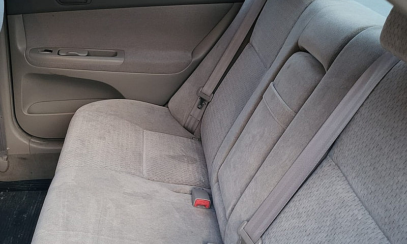 2003 Toyota Camry Le...