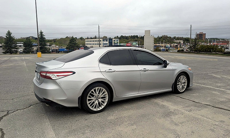 2018 Toyota Camry Xl...