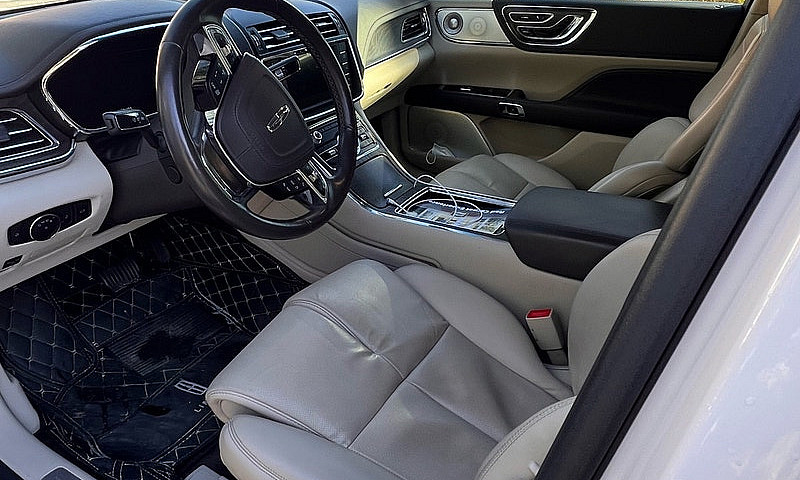2017 Lincoln Contine...