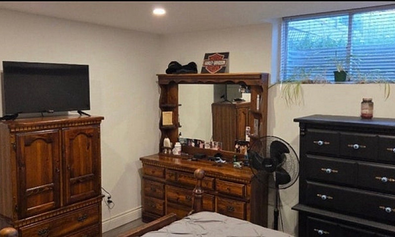 2 Bed Rooms Unit For...