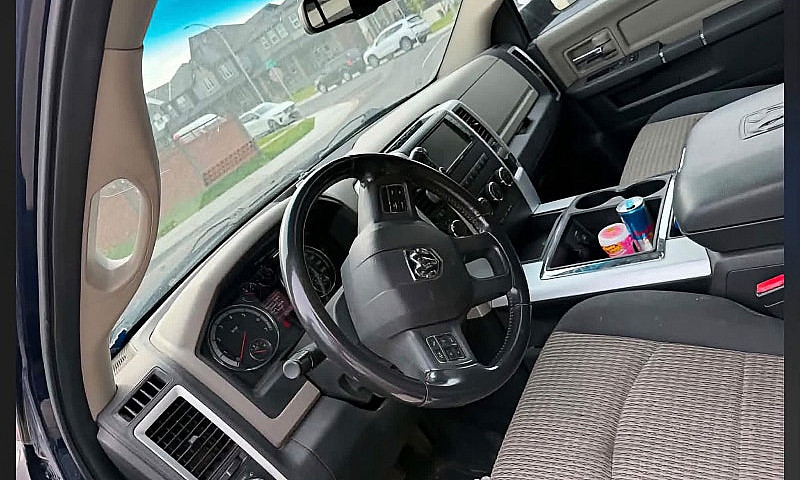 2012 Ram 2500 Hemi A...