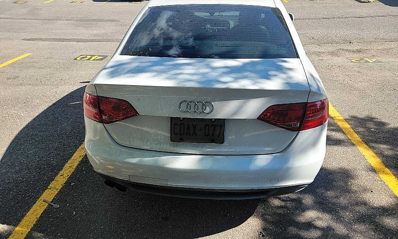 Audi A4 6 Speed...