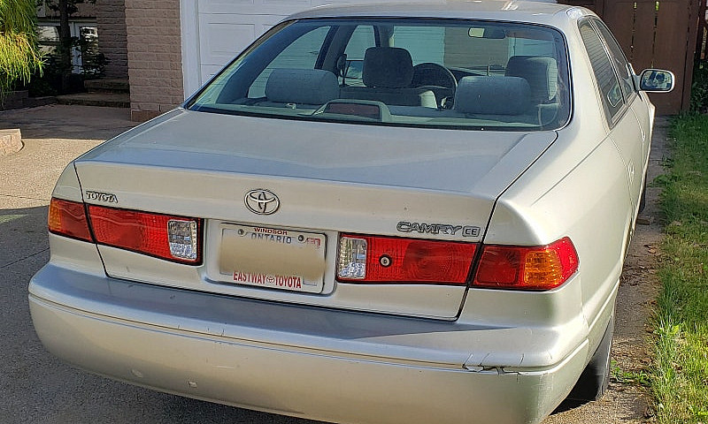 Toyota Camry Ce...