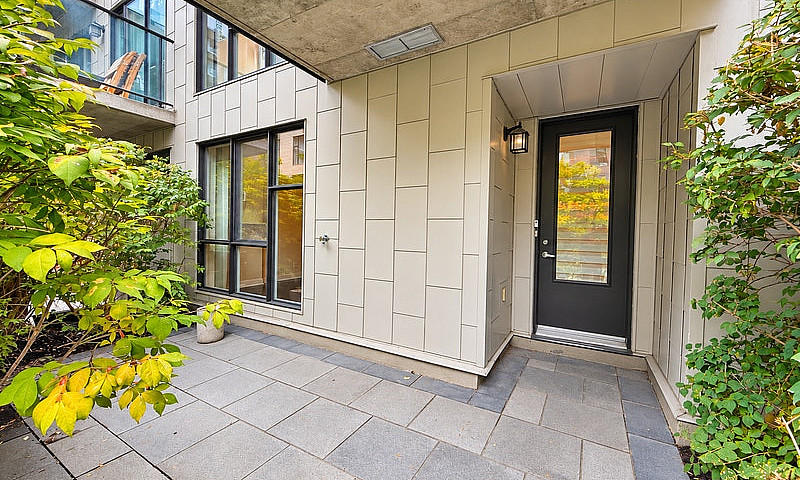 Condo For Sale In Gr...
