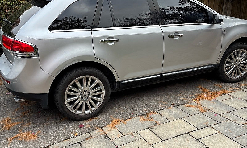 2011 Lincoln Mkx...