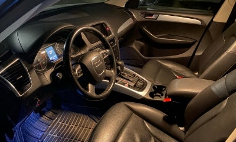 2012 Audi Q5...