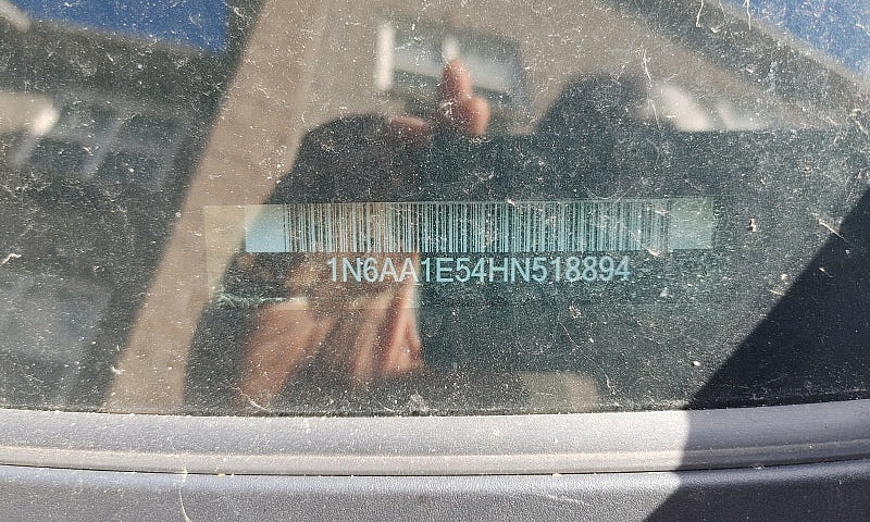 Nissan Titan Sv 2017...