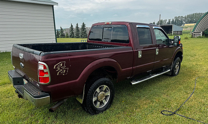 2011 Ford F350 Laria...