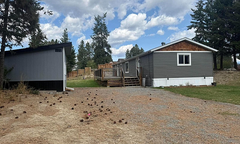3 Bed 2 Bath 0.4 Acr...