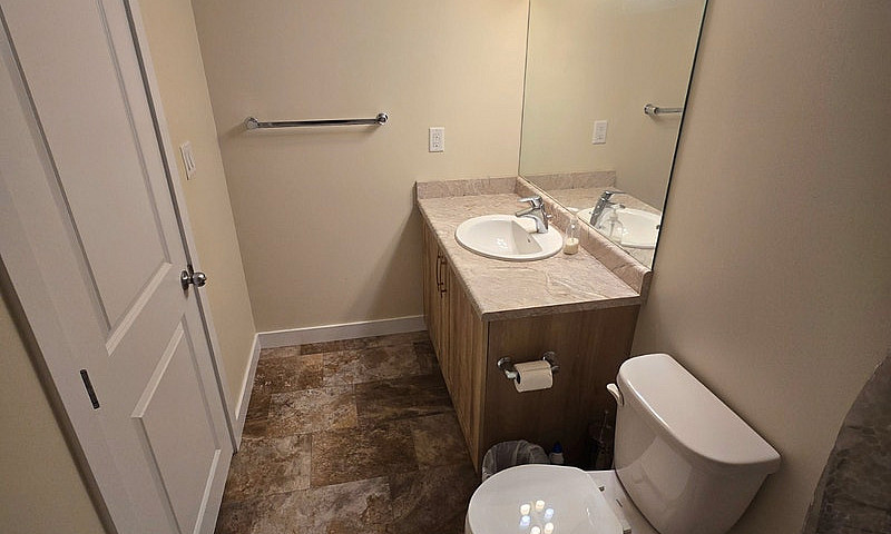 Furnished 1 Bedroom ...