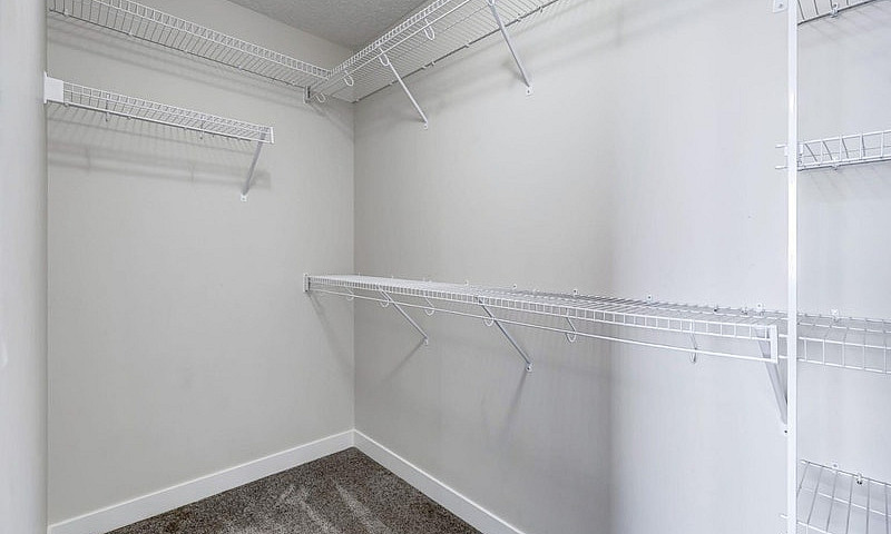 3.5Br   2.5Bath Open...